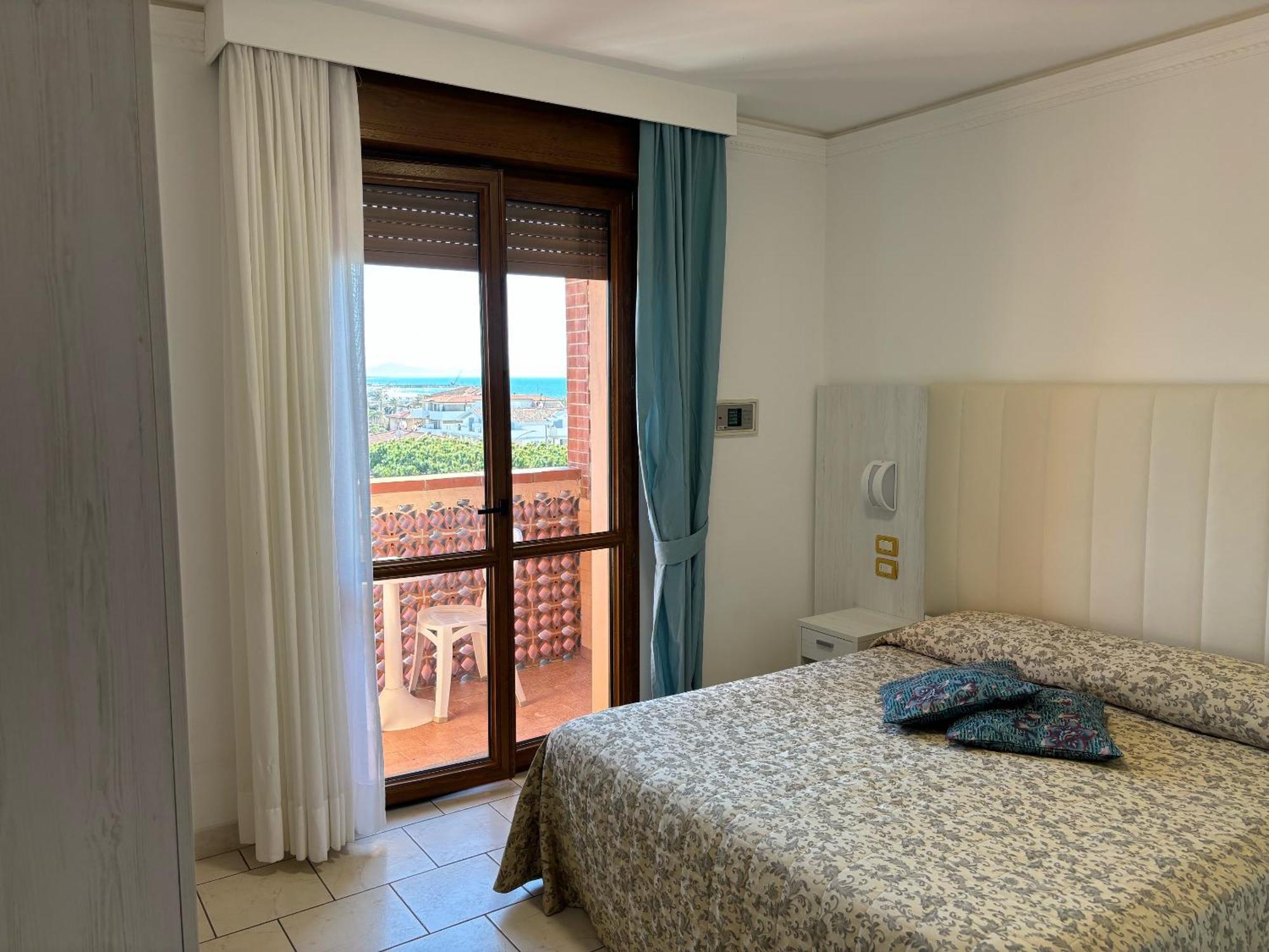 Hotel Ariston Marina di Grosseto Esterno foto